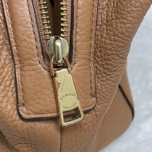 Large Coach, Hallie F80268,Shoulder Bag in Light Saddle Brown - Picture 12 of 16